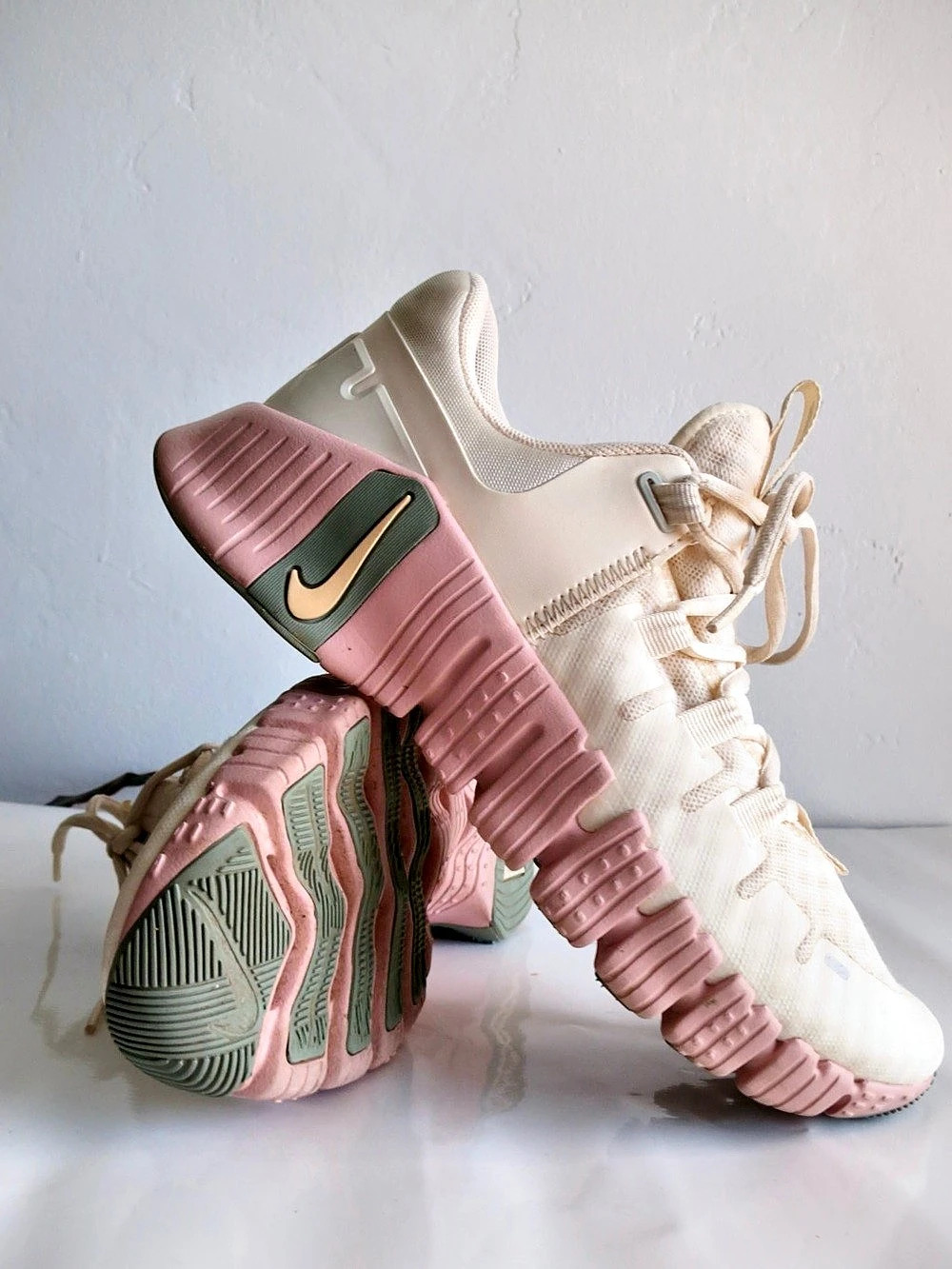 Nike Air Max 270 Women's Sneakers Pink & White US 7